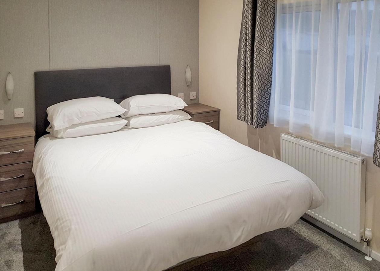 Sandaway Beach Holiday Park Ком-Мартин Экстерьер фото